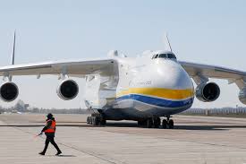 Последние твиты от antonov airlines (@airlinesantonov). Penurie D Equipement Le Plus Gros Avion Du Monde A La Rescousse La Presse