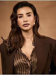 Hanna creator David Farr: Cinema needs to engage more with writers and give  them respect