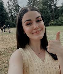 Katie Wallace (@misskatiechristine) • Instagram photos and videos