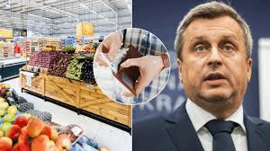 SNS navrhuje vyššie dane pre supermarkety. Mestá by mohli získať viac  peňazí, opozícia VARUJE pred ZDRAŽENÍM!
