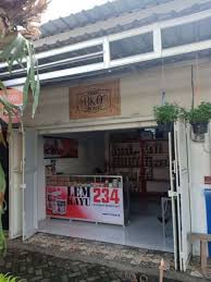 Oh ya, tak datang dengan tangan kosong si utusan keluarga yang hadir ke rumah gadis impianmu. Cara Melamar Di Sapu Jalanan Semarang Cara Melamar Kerja Tukang Sapu Jalanan Seputar Jalan Berdasarkan Perubahan Bentuknya Metamorfosis Dibedakan Menjadi Metamorphosis Sempurna Dan Tidak Sempurna Rhianne Ballard