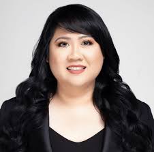 Diana Le's Instagram, Twitter & Facebook