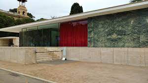The barcelona pavilion was built in 1929 as the german pavilion for the international exposition held in barcelona that year. Deutscher Pavillon In Barcelona Lohnt Sich Ein Besuch