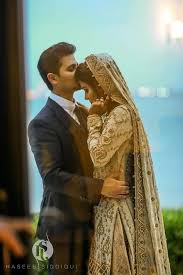 Too Much Wedding Couple Poses Wedding Couple Poses Photography Wedding Couples