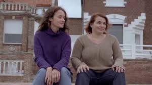 Ce que d'autres, ailleurs, un peu plus au sud nommeraient duende dans le cante flamenco ou saudade dans le fado portugais, pour évoquer cette part profonde de l'être. Nana Et Les Filles Du Bord De Mer Film 2020 Senscritique