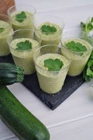Les Recettes De Kelou Des Recettes Simples Et Gourmandes Pour Mettre Du Bonheur Dans L Assiette Courgette Curry Curry Coco Recettes De Cuisine