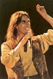 È l'album di lancio del giovane gruppo sardo, nato da una frangia del coro degli angeli, che si farà conoscere con canzoni come carrasecare, che diventerà un classico del loro. Tazenda Tazenda1 Twitter