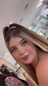 Eleonor Perez's Instagram, Twitter & Facebook