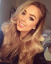 Lauren Ennis's Instagram, Twitter & Facebook