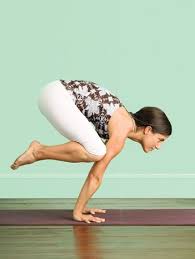 Crane Crow Pose Bakasana Yoga Pictures Crane Pose Yoga Ayurveda Yoga