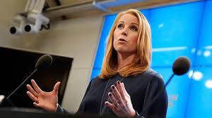 Stefan löfven och annie lööf kallar till gedigen pressträff. Loofs Krav Till Lofven En Liberalare Arbetsratt Lag Avtal