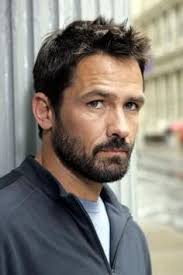 Résultat de recherche d'images pour "billy campbell"