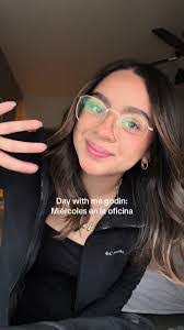 Melissa Monreal's Instagram, Twitter & Facebook