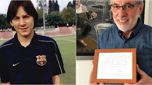 ¿dónde está la servilleta en que se firmó el primer contrato de lio messi con el barcelona? A 20 Anos Del Primer Contrato De Leo Messi Con El Barcelona Escrito En Una Servilleta Marca Claro Argentina