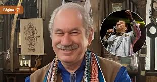 Tío fue a visitar a su sobrina recién nacida en traje y el motivo se volvió  viral