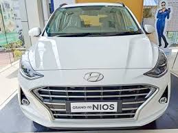 Blue hyundai is an authorized hyundai car dealers in bangalore. Hyundai Car Discounts July 2020 Up To Rs 60k Santro Grand I10 I20 Aura