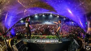Eric prydz verfolgte stattdessen eine karriere als solokünstler. Tomorrowland Brasil 2016 Axwell L Ingrosso Youtube