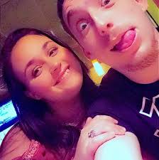 Anyone having trouble connecting to community servers but not official? I  have a friend who cannot connect to my server or any community server for  that matter, but he's able to connect