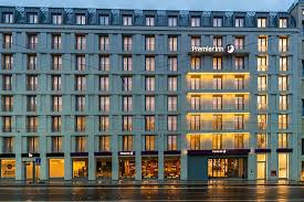 Das holiday inn express besticht mit seiner lage direkt am hauptbahnhof und (auf der straße kostenlosen) parkplätzen, die allerdings durch baustellen beeinträchtigt sind. The 10 Closest Hotels To Holiday Inn Express Leipzig City Hauptbahnhof Tripadvisor Find Hotels Near Holiday Inn Express Leipzig City Hauptbahnhof