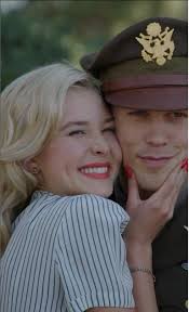 Yes, Isabel, we'd all be smiling if we were cheek to cheek with Austin :  r/AustinButlerLand