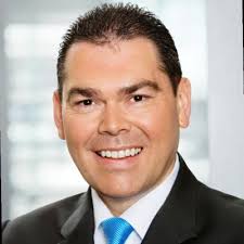 Daniel Griesbach auf LinkedIn: 🏁🏁🏁 Gestern begrüßte die Autohaus Geisser  Gruppe exklusive Polestar…