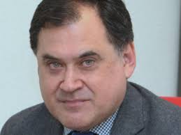 Dimite el gerente de la UVa, Julio Ignacio García Olea