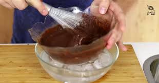 Comment Faire Une Mousse Au Chocolat Pure Bain De Glace Et Bain Marie Mousse Au Chocolat Recette De Mousse Au Chocolat Facile Recette Gaufrier