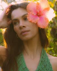 Esa Lilly Photographer added a...