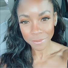 Angela R. Thompson (@angelawoody) • Facebook