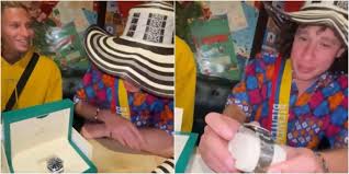 Jun 05, 2021 · colombia video: La Liendra Regalos Que Le Dio A Luisito Comunica Medellin Canal 1