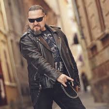 Maybe you would like to learn more about one of these? Iris Se Rupe In DouÄƒ Cristi Minculescu PleacÄƒ Din Nou Libertatea