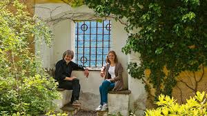 In the messner mountain museums you can expect a variety of insights into the dolomites. Magdalena Messner Fuhrt Das Werk Ihres Vaters Weiter