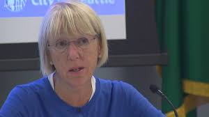 Sen. Murray discusses her Digital Equity Act in Seattle