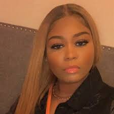 Kiara Everett (@kimochalatte)