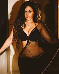 Prajakta Dusane - Free pics, galleries & more at Babepedia