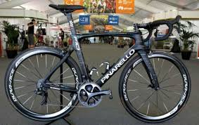 Pin Von Pina Pinarello Auf Pinarello Rennrad Radsport Fahrrad