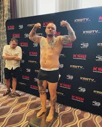 Jun 01, 2021 · klatka po klatce ksw łukasz jurkowski sporty walki polska mma mariusz pudzianowski + 6 wp sportowefakty, 01 czerwca 2021, 16:19 ksw 61. Juras W Wersji Hw 113kg Lukasz Juras Jurkowski Facebook