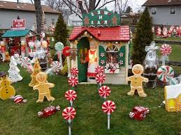 The white stars here are made of wood. 42 Stunning Outdoor Christmas Decoration Ideas Christmas Yard Decorations Outdoor Christmas Diy Outdoor Christmas Decorations