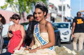 Clémence botino reçoit le titre de miss france 2020, à marseille, le 14 décembre 2019. Clemence Botino Miss France 2020 De Passage Dans Les Vosges Epinal Infos