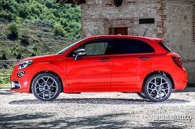 Lo spazio a bordo però è tutt'altra cosa: Fiat 500x Sport Prova Su Strada Con Motore 1 3 Firefly Turbo Dct