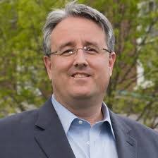 Julie Robben's Instagram, Twitter & Facebook