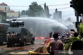 Sementara tv digital indramayu kemungkinan sedang off, tv digital garut, tv digital sukabumi, dan terakhir tv digital cirebon sedang off, untuk wilayah yang masih ada. 112 Perusuh Aksi Menolak Omnibus Law Di Cirebon Ditangkap