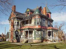 13 Reasons To Visit Your Local Haunted House This Halloween Season Haunted House Pictures Victorian Homes Mansions