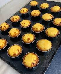 La fameuse pâtisserie portugaise dans sa version salée. Pasteis De Nata By Vanilla Home Facebook