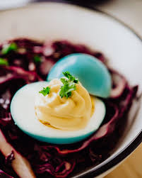 Le Chou Rouge Un Colorant Naturel Charlie Cocotte Recette Chou Rouge Oeuf Bleu Choux