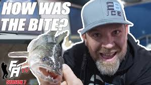 Insane Lake of The Woods Walleye NightBite in a SnoBear!!