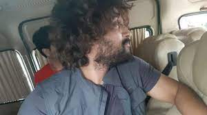 Allu arjun, 8 апреля 1983 • 37 лет. Pushpa Actor Allu Arjun S Rugged Look Makes Fans Go Weak In Their Knees