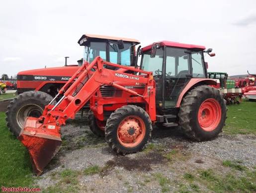 Kubota M6800 Tractor