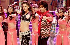 Here i have all best bollywood party songs for you. New Bollywood Dance Songs 2015 Best Bollywood Item Numbers Top Songs New Music 2015 Bollywood Dance Bollywood Celebrities Bollywood