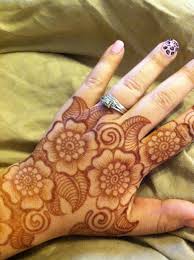1.5 gambar henna simple untuk pemula. Henna Art By Joey Anderson A Quick Floral Design By Me And My Leopard Nails Hand Henna Henna Designs Henna Tattoo